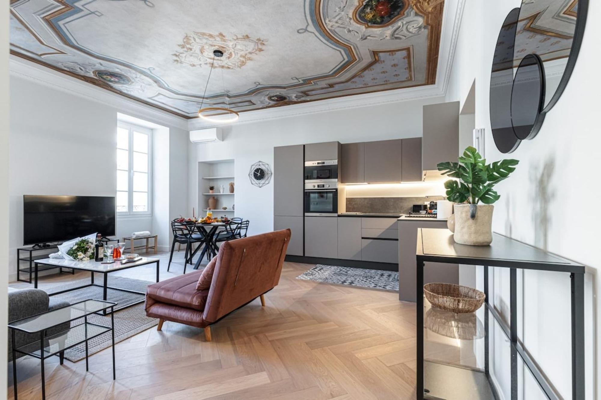 Philibert - Traditional Apart With Historical Fresco Nice Eksteriør billede