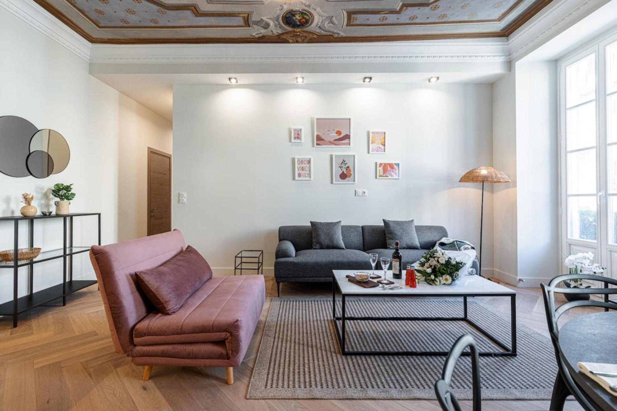 Philibert - Traditional Apart With Historical Fresco Nice Eksteriør billede